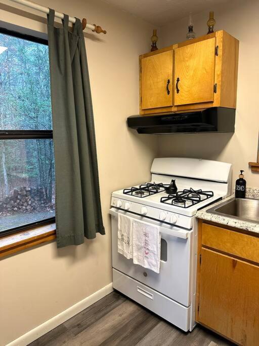 מרפי Private Cozy Cabin In The Woods With Great View מראה חיצוני תמונה